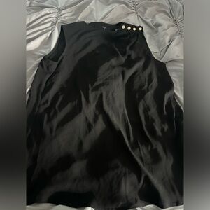 Tahari size S sleeveless black blouse